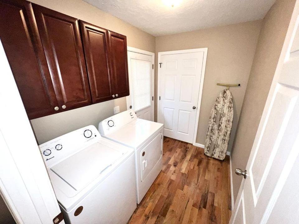 Cozy 2 Bedroom Townhouse Near Lake And Restaurants Гантерсвилл Экстерьер фото